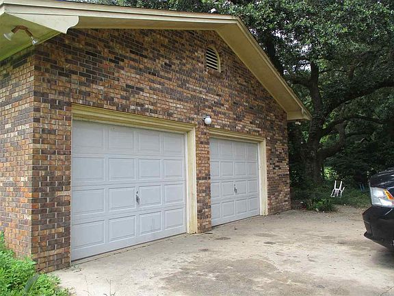 4th image of 1440 Debby Ave
