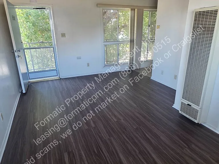 14307 S Norwalk Blvd — Photo 4