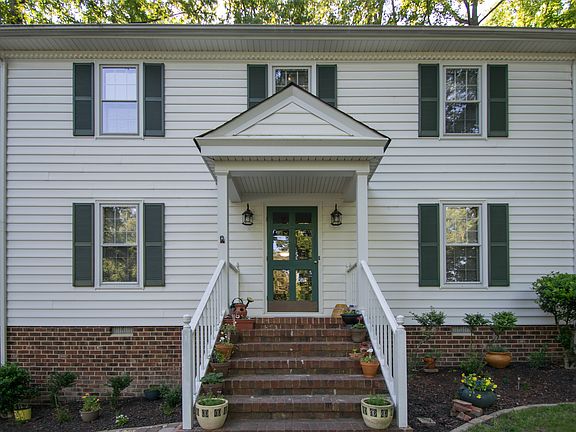 4th image of 2402 Mountainbrook Dr