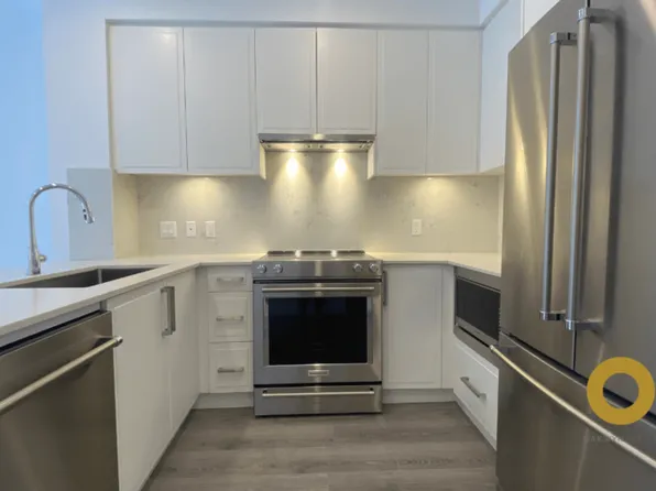 700 Clarke Rd #203, Coquitlam, BC V3J 0K5