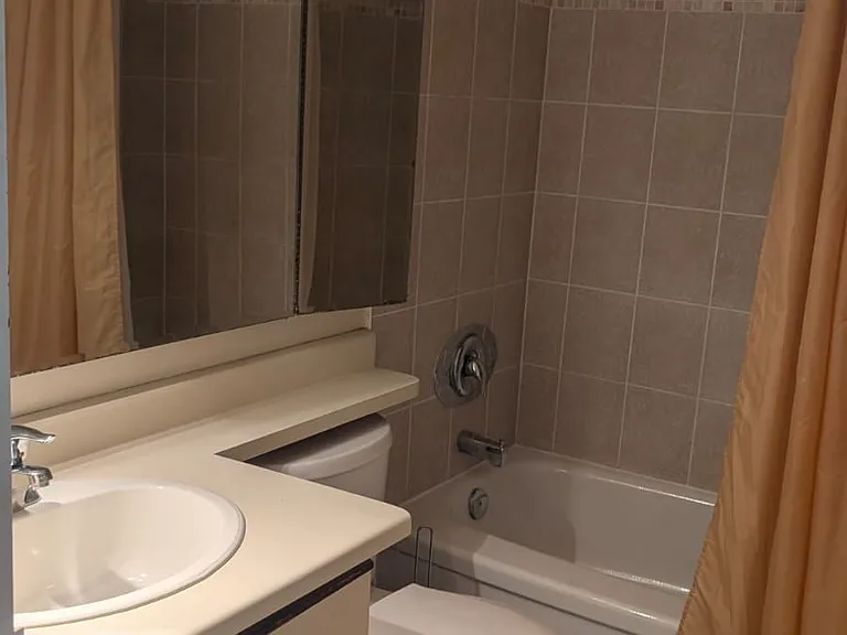 20 Cherrytree Dr #505 — Photo 4