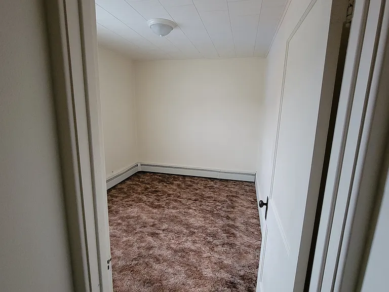 21 N Henderson St #2A — Photo 7