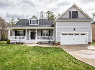 15525 Parkgate Dr, Chester, VA 23831