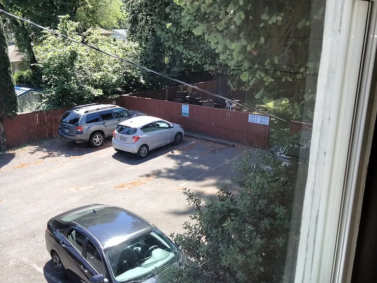 SE 162nd Ave — Photo 34