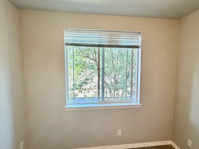 2133 Krisron Rd #B-207 — Photo 24