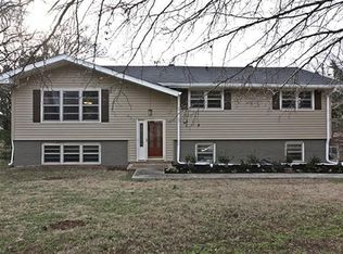 537 Castlegate Dr, Nashville, TN 37217