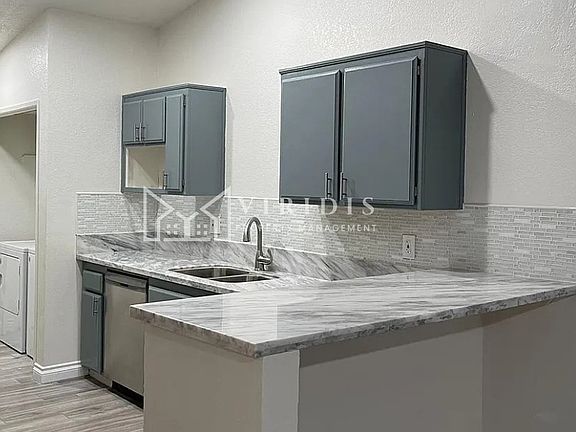 3rd image of 4600 Beechwood St #1-98