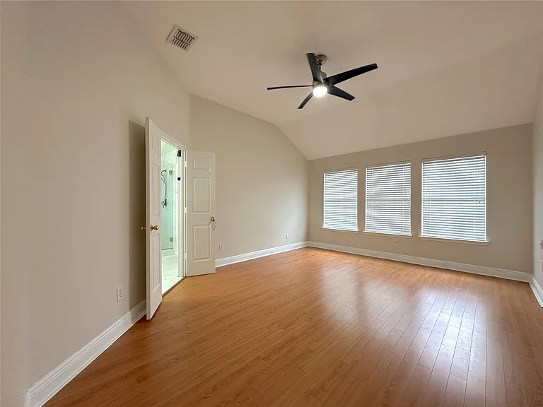 1579 Poets Way — Photo 5