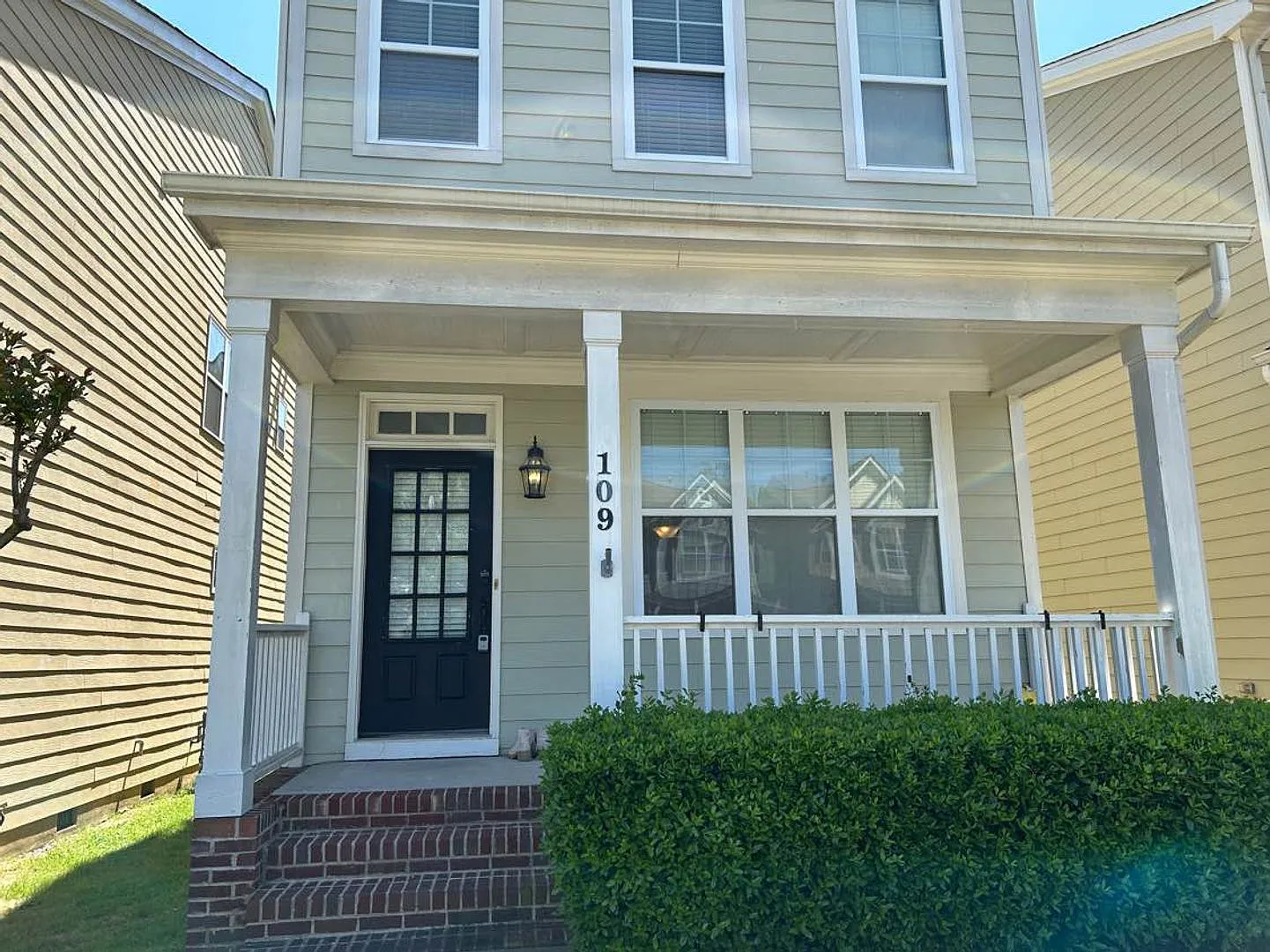 Room in 3 Bedroom Home at 109 Windy Creek Ln — Photo 1