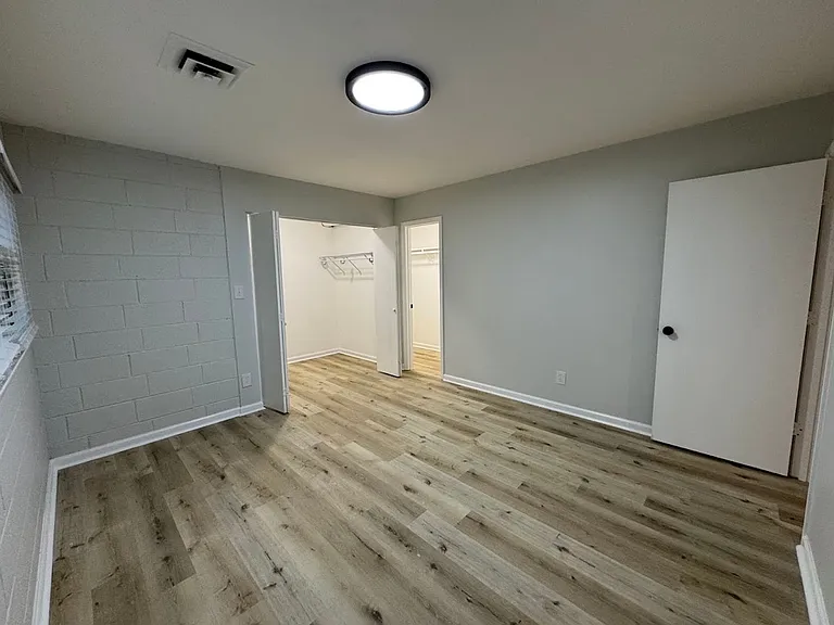 2205 Hathaway Dr — Photo 14