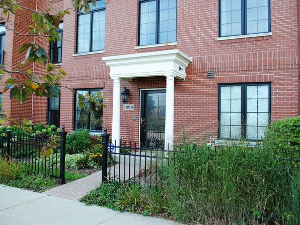 1896 Patriot Blvd #68, Glenview, IL 60026