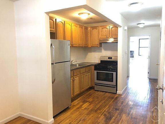 5th image of 286 Tompkins Ave #2