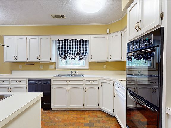 3rd image of 3240 Anne Arbor Pl