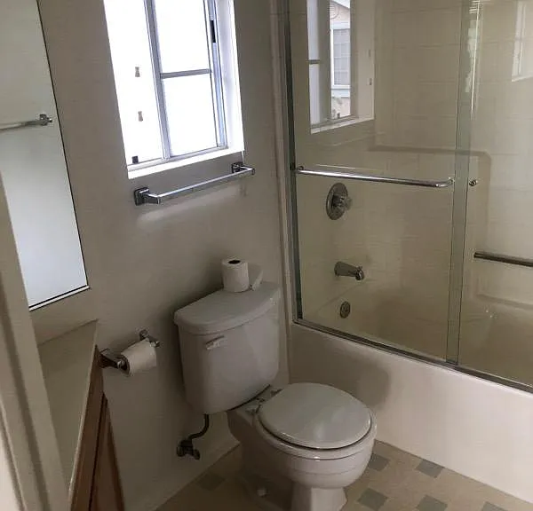 1229 S Alta Vista Ave — Photo 7