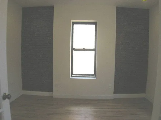 Rented by PMG Real Estate  | media 10