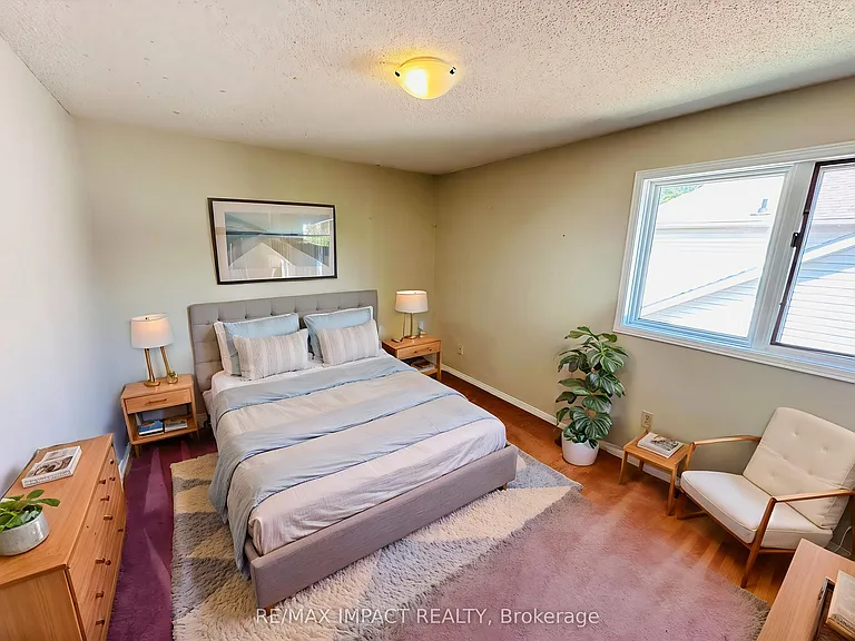 470 Safari Dr — Photo 12