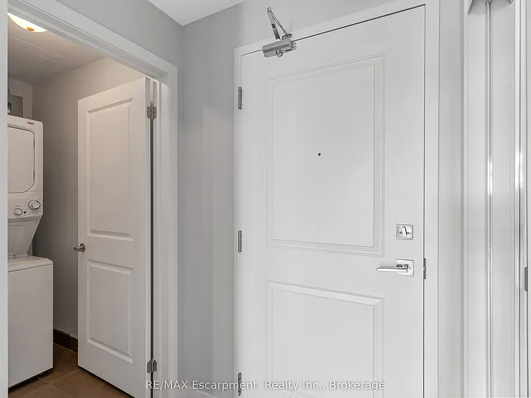 5010 Corporate Dr #313 — Photo 13