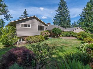 16700 SE Maple Hill Ln, Happy Valley, OR 97086