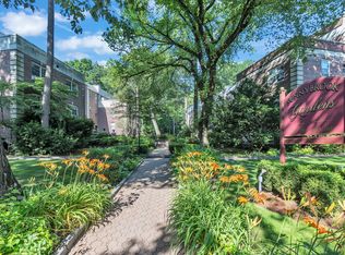 784 Palmer Rd APT 2A, Bronxville, NY 10708