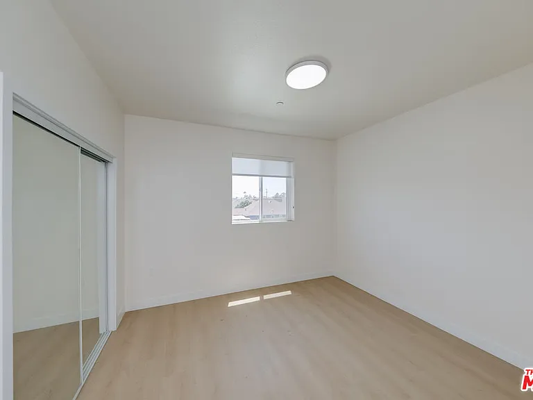 233 N Chicago St — Photo 20