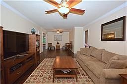 5th image of 6138 Queenswood Ln