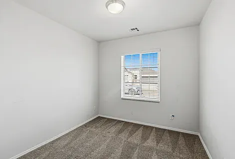 1 bed, 2000 sqft, $850 — Photo 3
