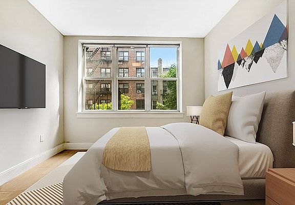 3rd image of 223 E 74th St #4E
