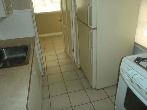 2nd image of 2751 Madison Ave #2