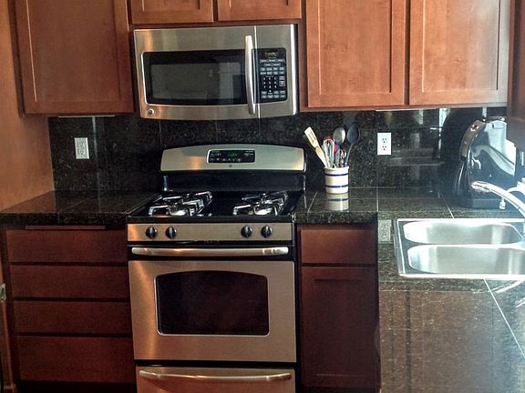 4th image of 3806 Steinerberg St SE