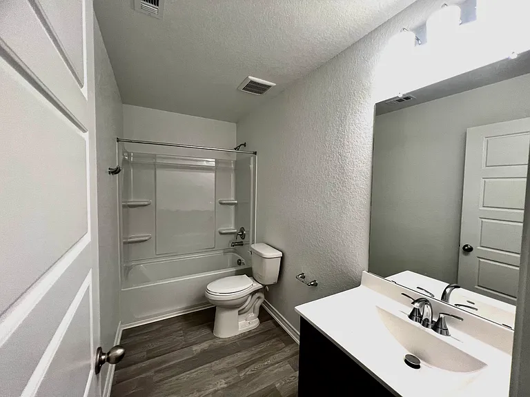 7510 Fishbowl Ln — Photo 10