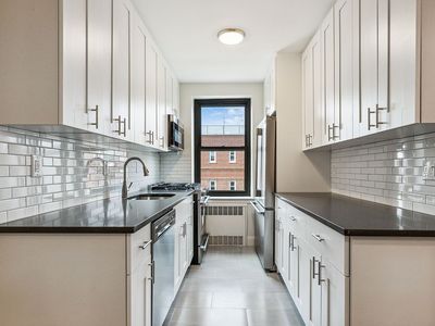 100-11 67th Rd #605, Queens, NY, 11375