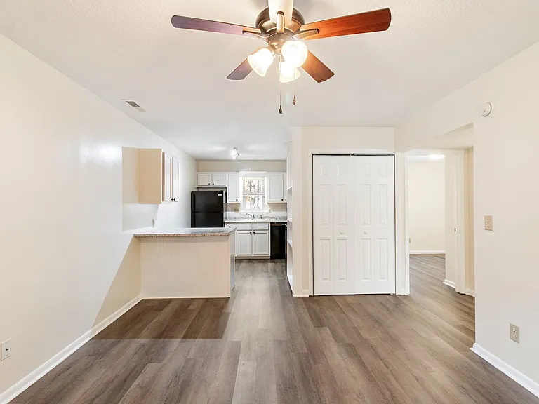 100 Bearwood Dr — Photo 4