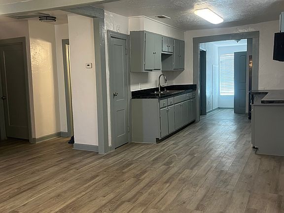 5th image of 4710 W University Blvd