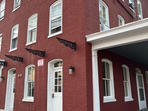 2 N Main St #1S