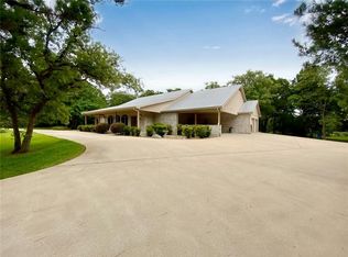 227 Hickory Dr, Elgin, TX 78621