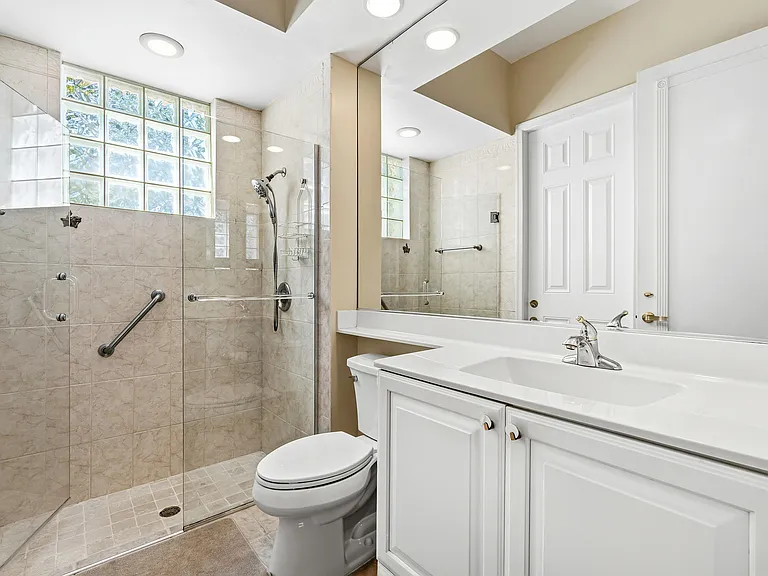 6213 NW 21st Ct — Photo 28