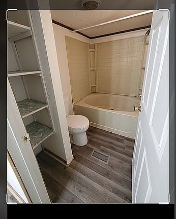 Full bathroom