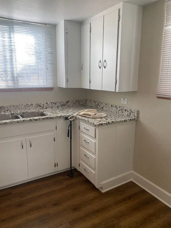 2 bed, 800 sqft, $1,795 — Photo 2