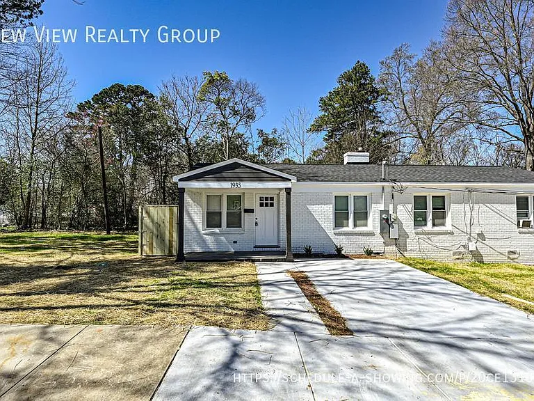 1935 Irma St — Photo 1