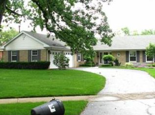 733 Wesley Dr, Park Ridge, IL 60068