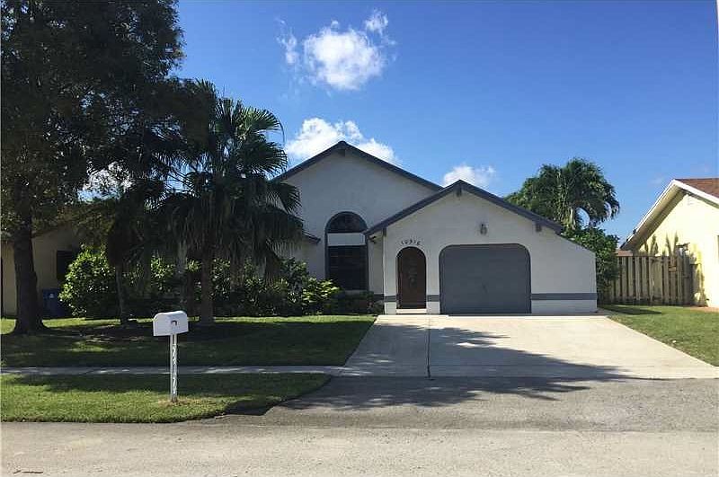 1st image of 10916 NW 26th St