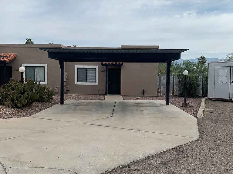 9115 E Esperanza Dr — Photo 2