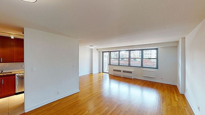 1st image of 765 Amsterdam Ave APT 6F