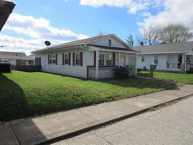 1514 2nd St photo 1