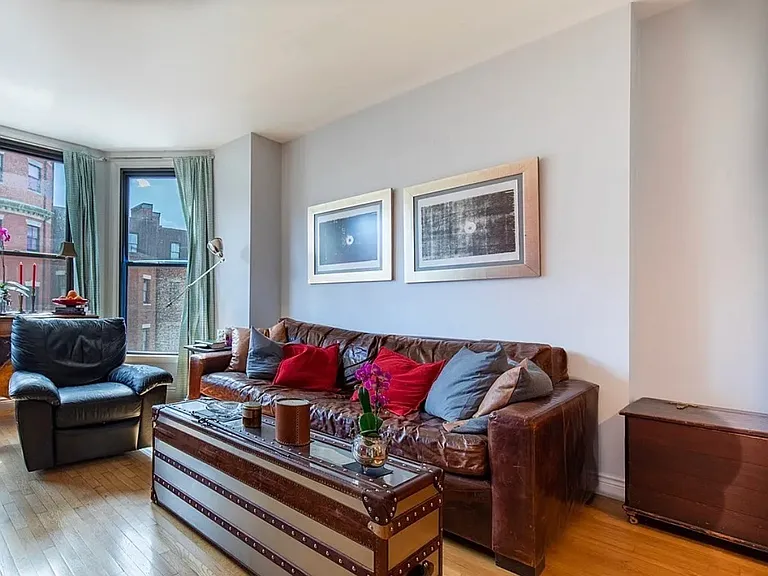 10 Charlesgate E #404 — Photo 7