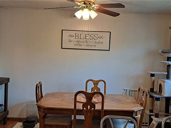 5th image of 830 Bells Mills Cloe Rd