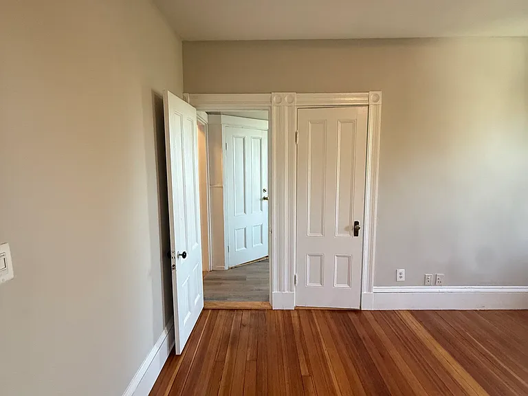 38 Walnut St #4 — Photo 21