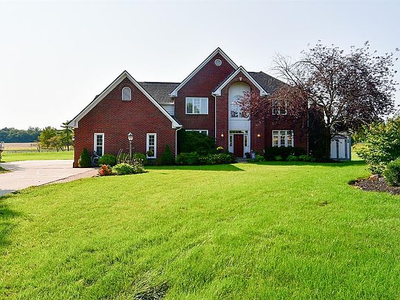 4th image of 350 Pebble Brook Cir
