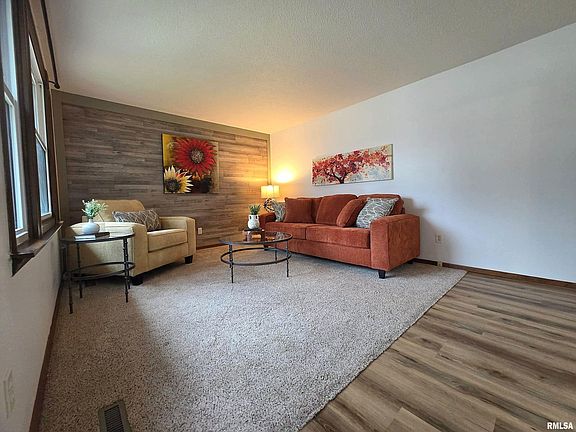 4th image of 2835 W Bluff Ct