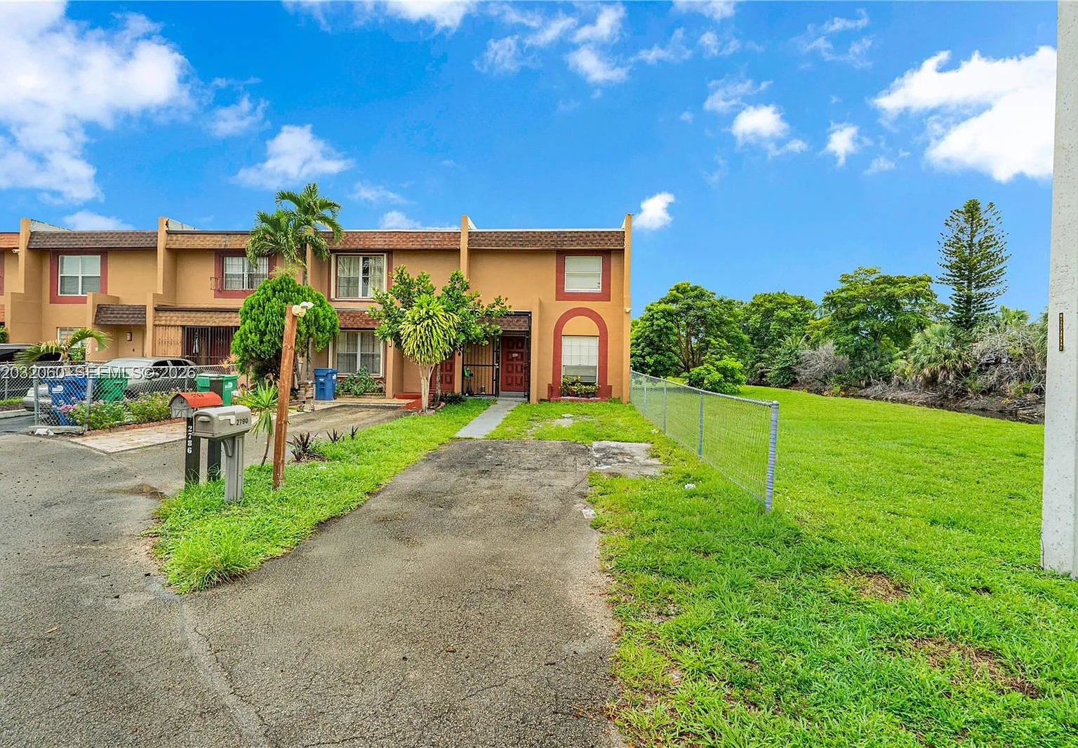 Leslie Estates Sec Seven — Photo 1